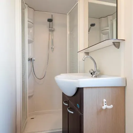 诺里纳露营旅馆