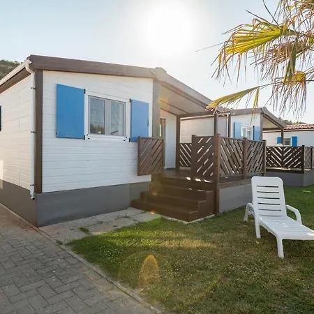 营地 诺里纳露营旅馆 3*