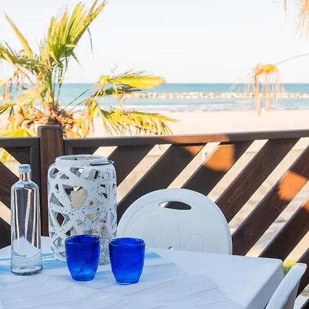 诺里纳露营旅馆