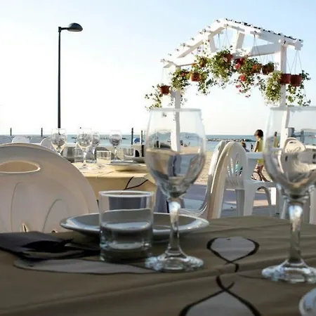 营地 诺里纳露营旅馆 3*