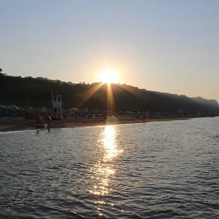 Norina 3* بيزارو