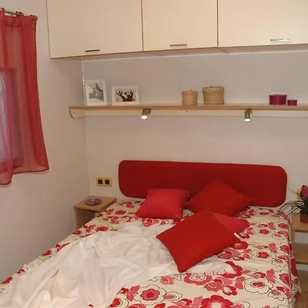 Norina مكان تخييم 3*