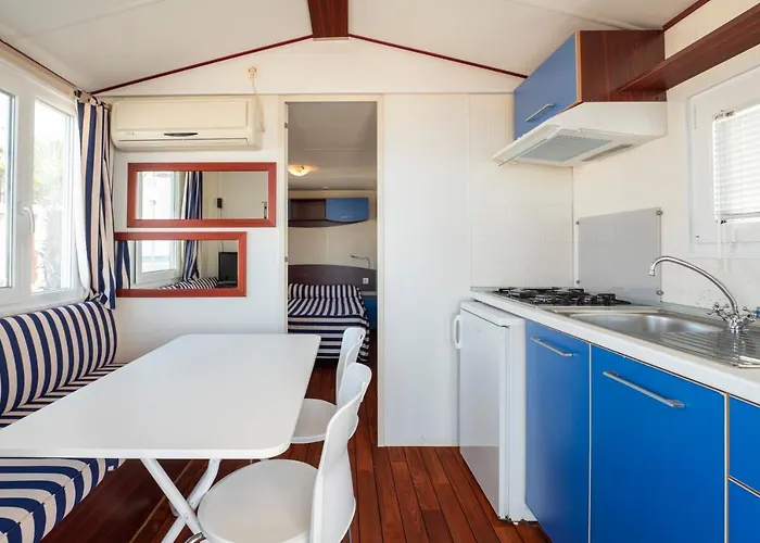 Κάμπινγκ Norina