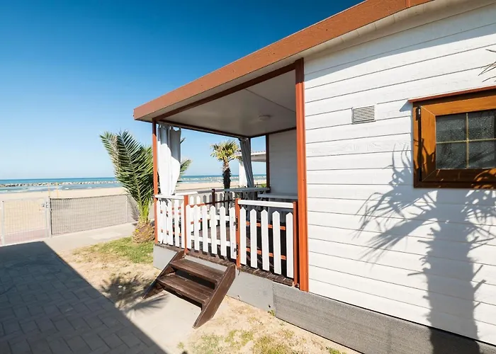 Norina Κάμπινγκ