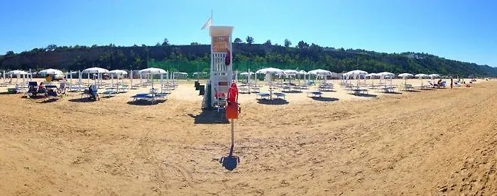 Κάμπινγκ Norina 3*