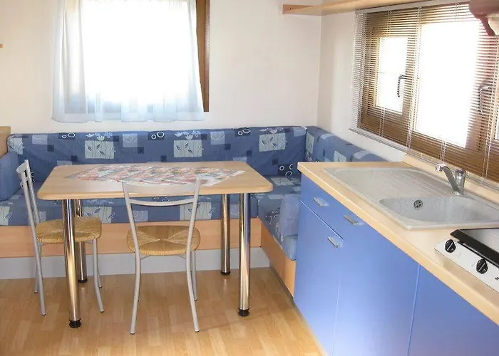 Norina 3* Πέζαρο